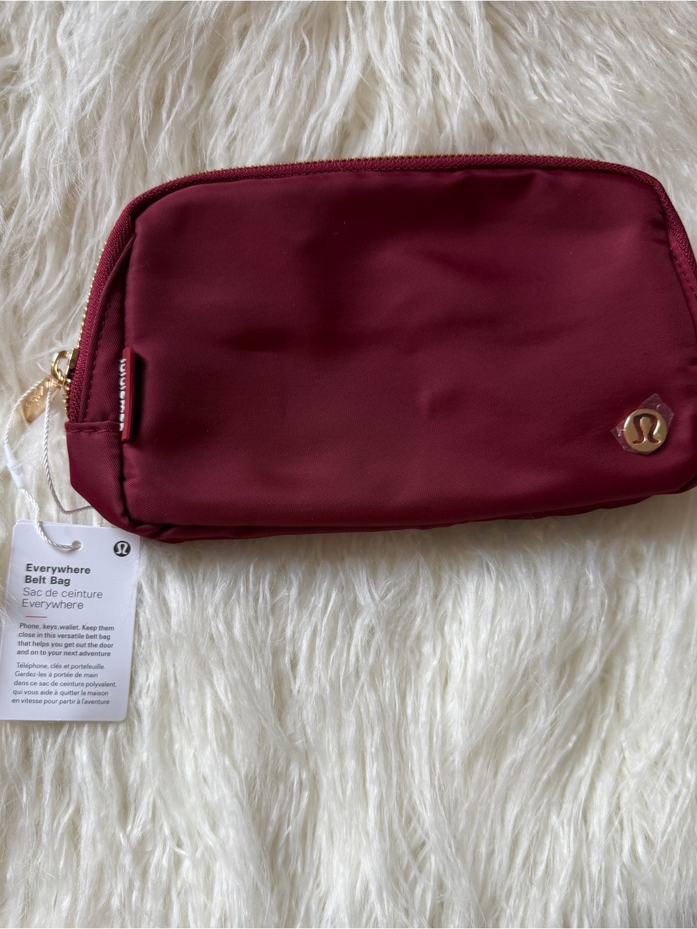lululemon athletica Everywhere Belt Bag 1L- red with Gold Hardware